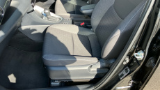 Toyota Yaris 1.5 Hybrid Design 5dr CVT [Nav] Hybrid Hatchback